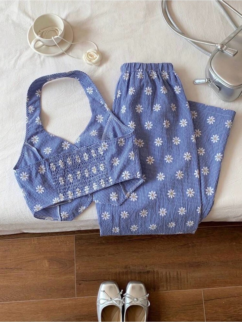 Blue Daisy Gingham Two-Piece Set - Crop Top & Wide Pants